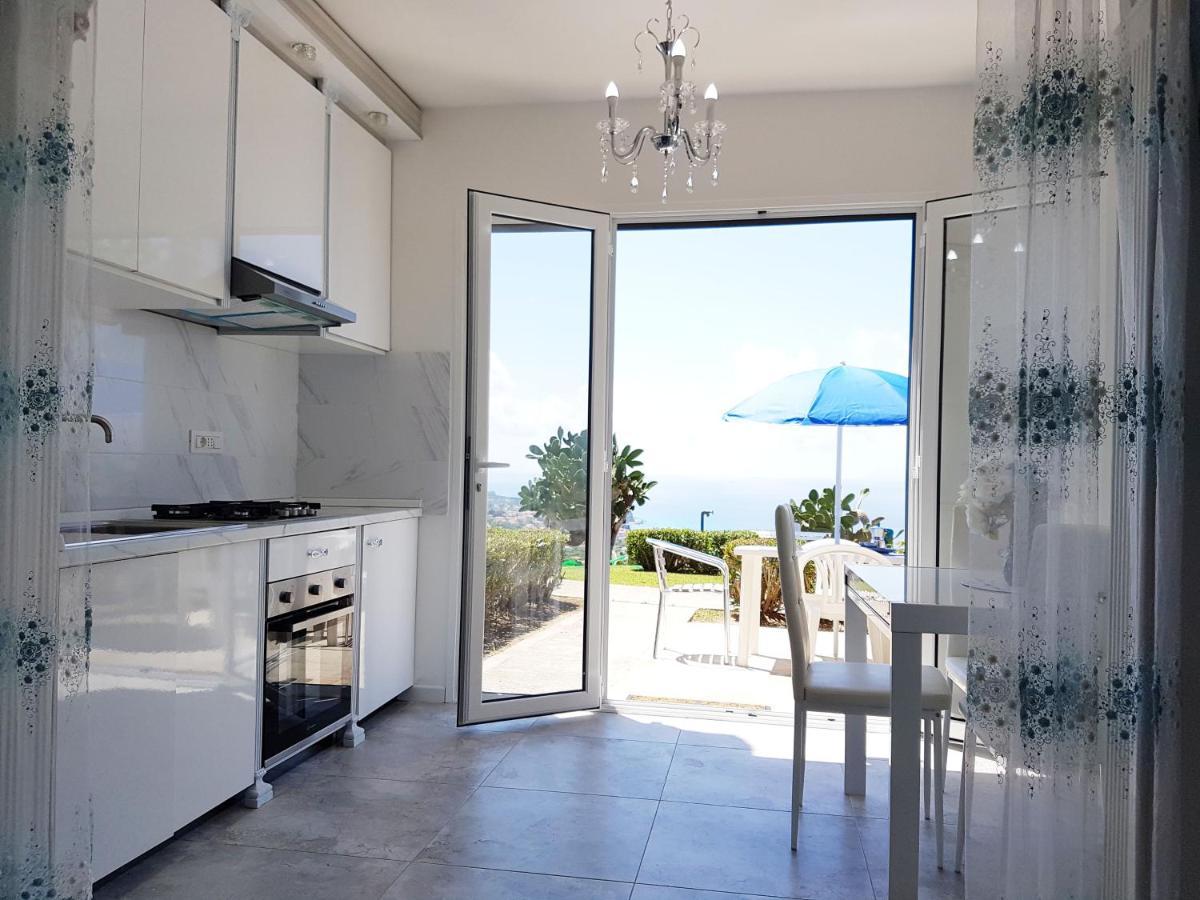 Apartmán Blue Diamond Parghelia Exteriér fotografie
