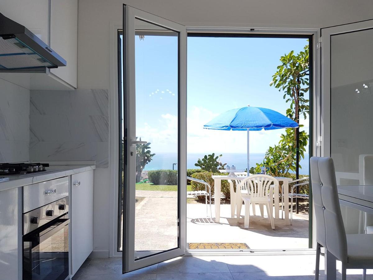 Apartmán Blue Diamond Parghelia Exteriér fotografie