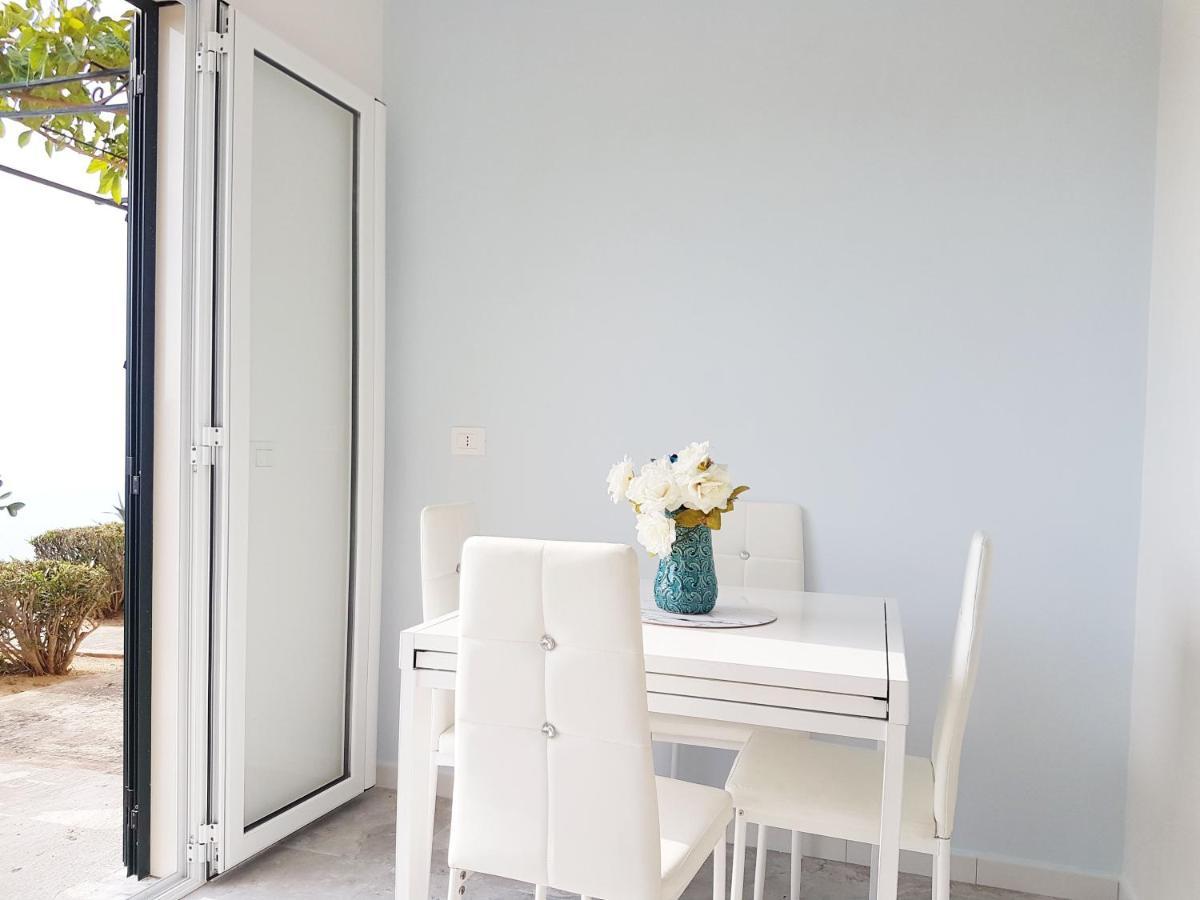 Apartmán Blue Diamond Parghelia Exteriér fotografie