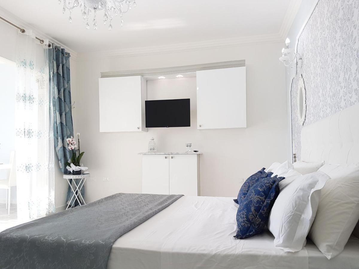 Apartmán Blue Diamond Parghelia Exteriér fotografie