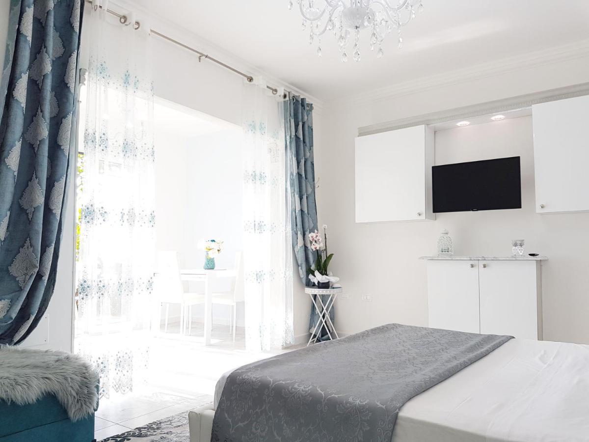 Apartmán Blue Diamond Parghelia Exteriér fotografie